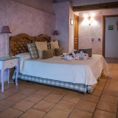 호텔 Restaurante Fuenteplateada 4*