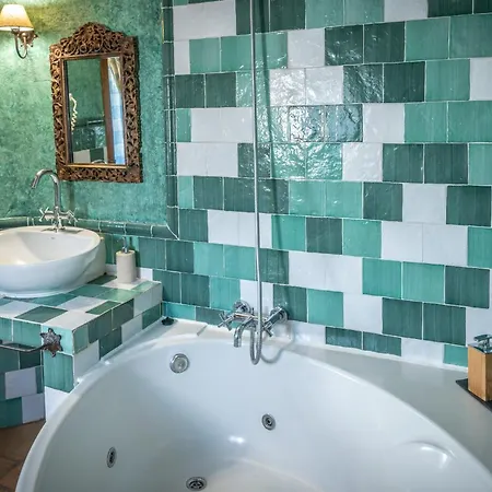 Restaurante Fuenteplateada Collado Hermoso