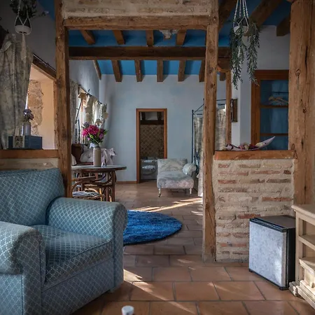 Restaurante Fuenteplateada 호텔 4*