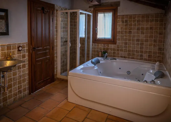 Restaurante Fuenteplateada 4* Collado Hermoso